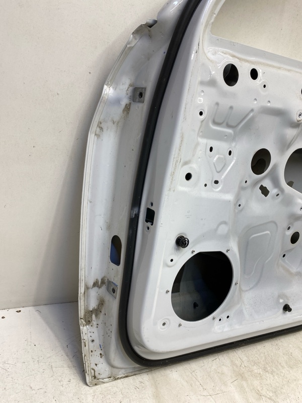 Дверь передняя правая