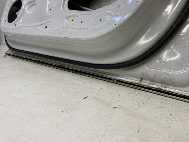 Дверь передняя правая