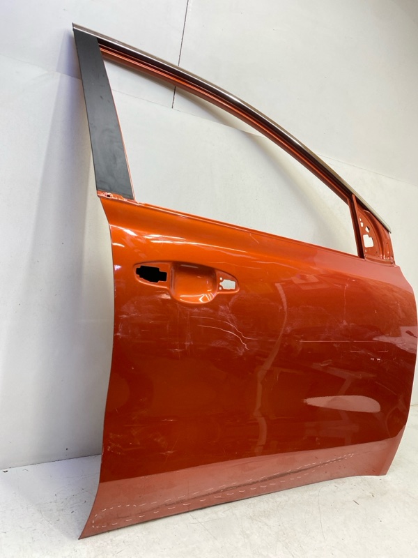 Дверь передняя правая