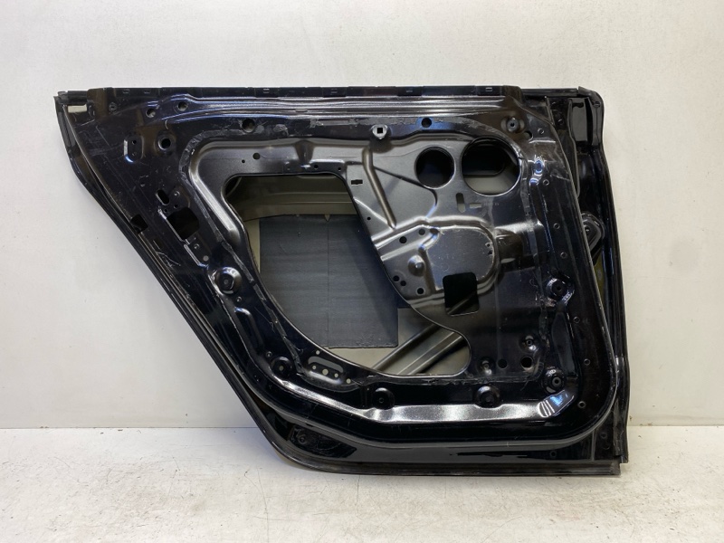 Дверь задняя левая