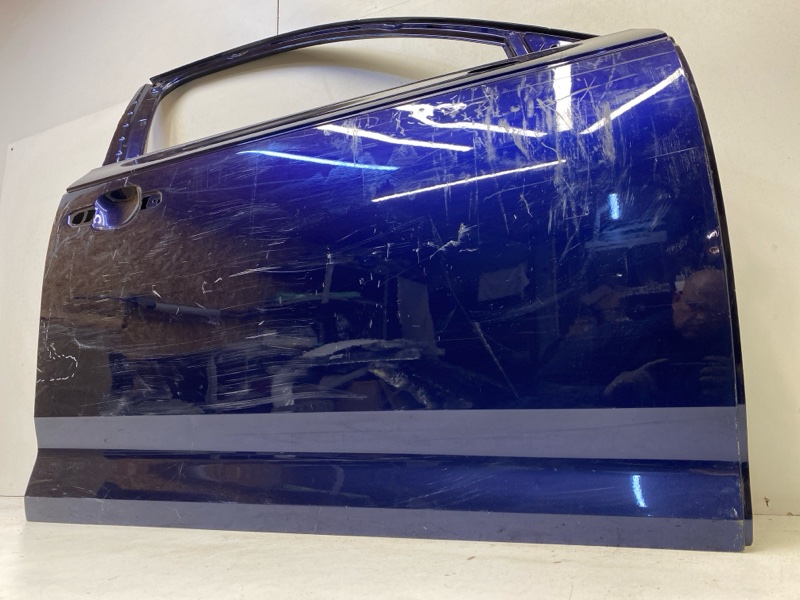 Дверь передняя правая