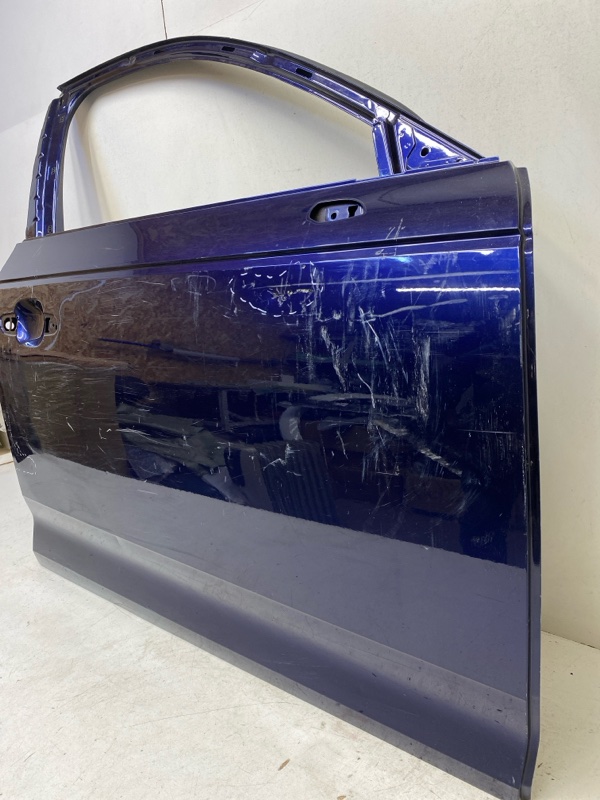 Дверь передняя правая