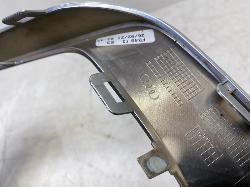 Накладка переднего бампера левая