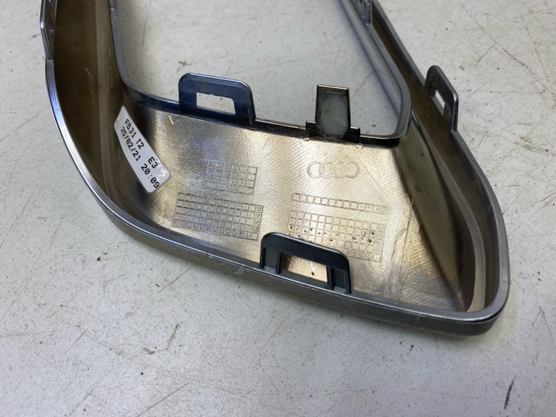 Накладка переднего бампера правая