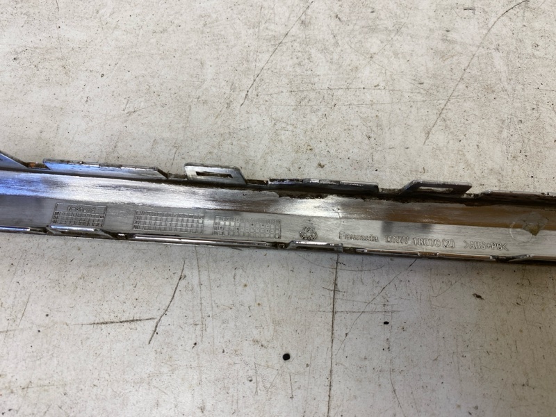 Молдинг заднего бампера