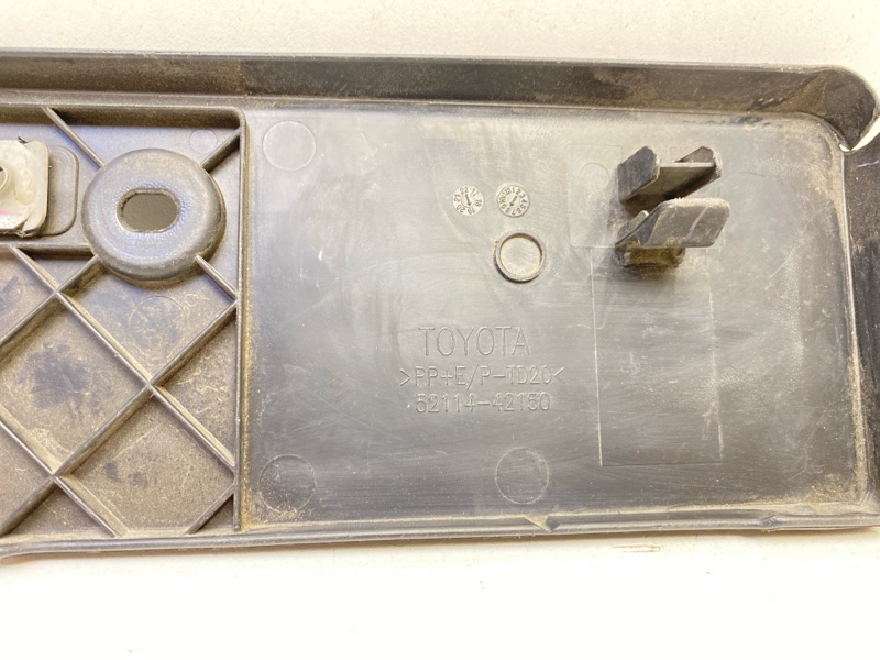 Накладка переднего бампера под номер