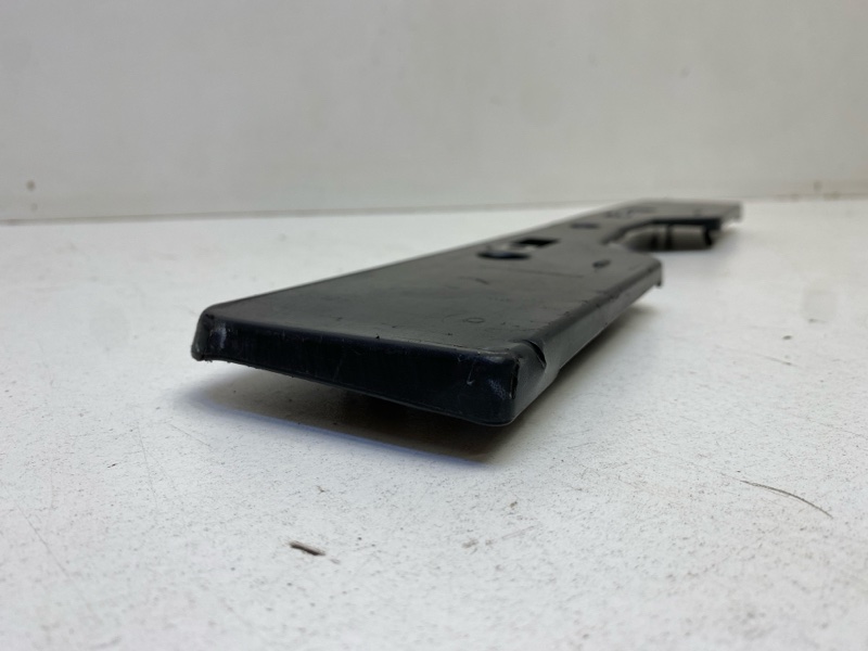 Накладка переднего бампера под номер