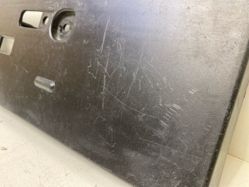 Накладка переднего бампера под номер