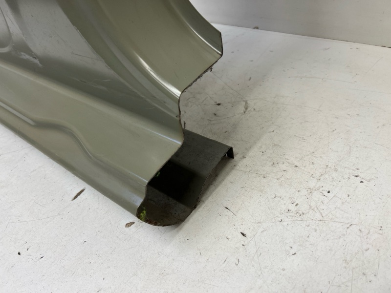 Кузовной элемент