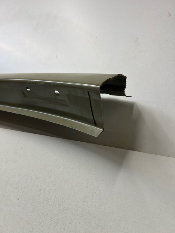 Кузовной элемент