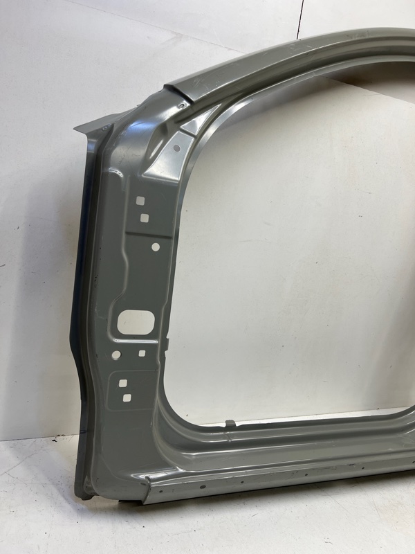 Кузовной элемент