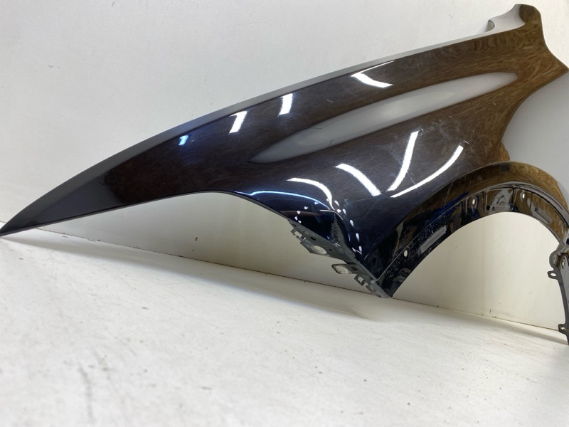 Крыло переднее левое