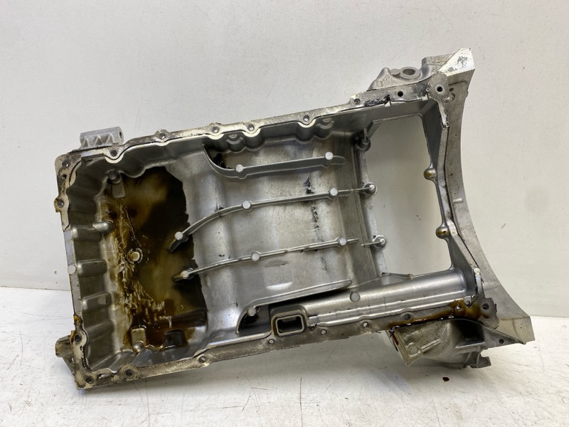 Поддон масляный двигателя (картер)