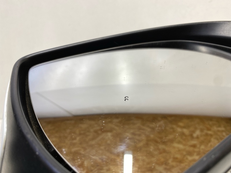 Зеркало правое электрическое