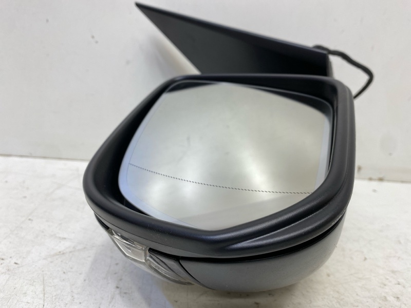 Зеркало левое электрическое