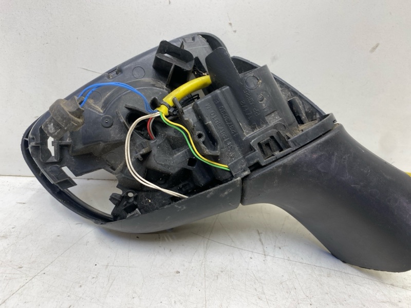 Зеркало правое электрическое