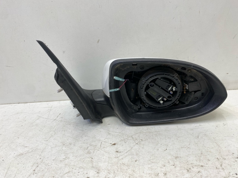 Зеркало правое электрическое