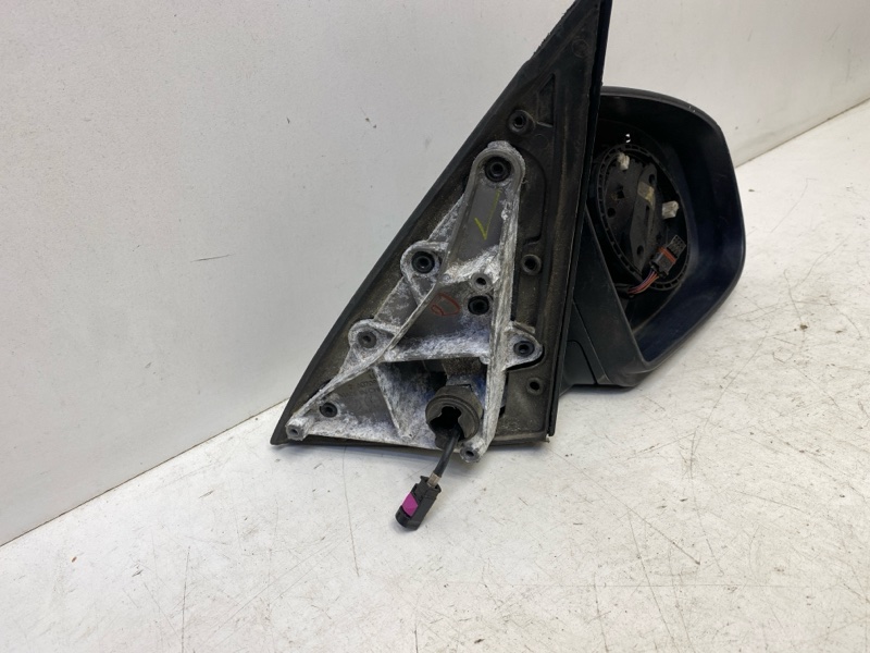 Зеркало правое электрическое