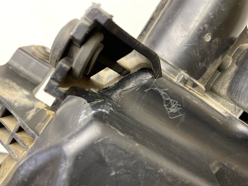 Резонатор воздушного фильтра