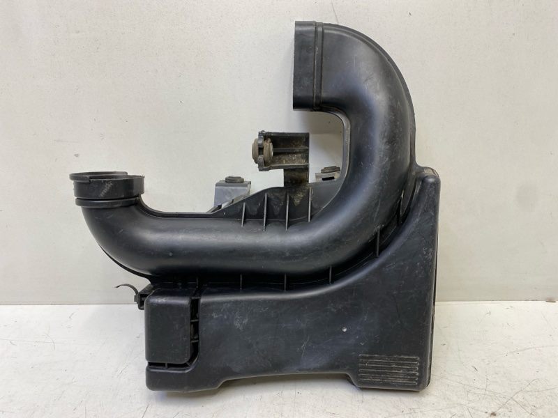 Резонатор воздушного фильтра