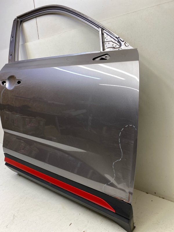 Дверь передняя правая