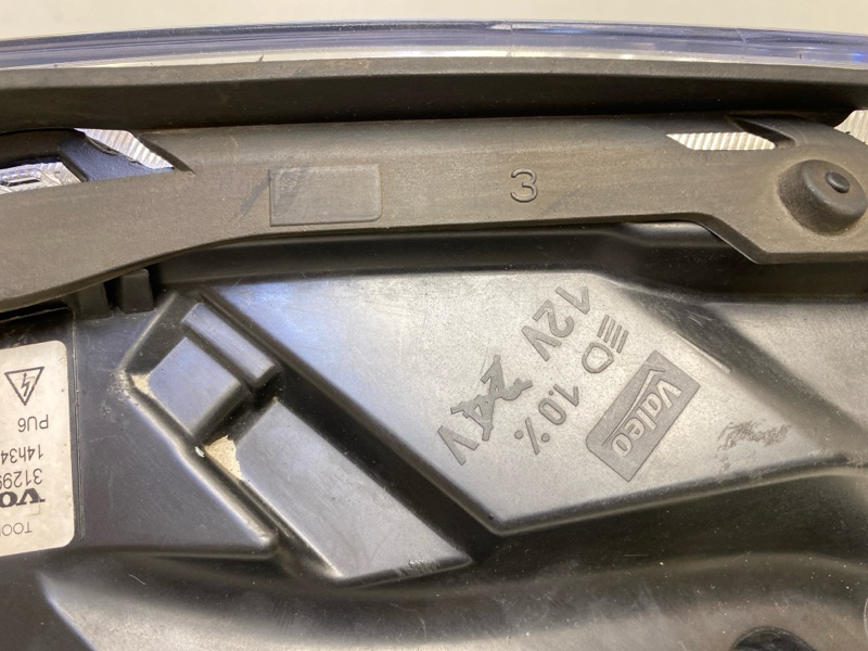 Фара правая