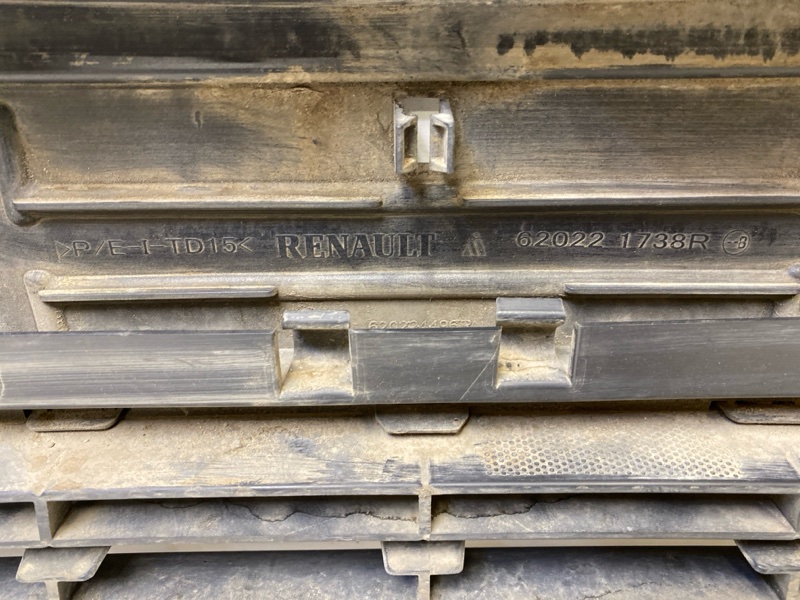 Бампер передний