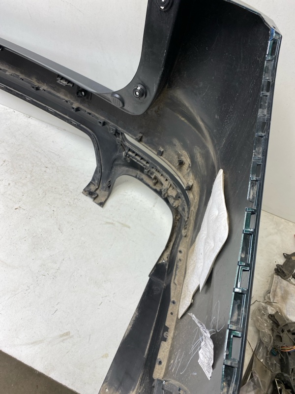 Бампер задний