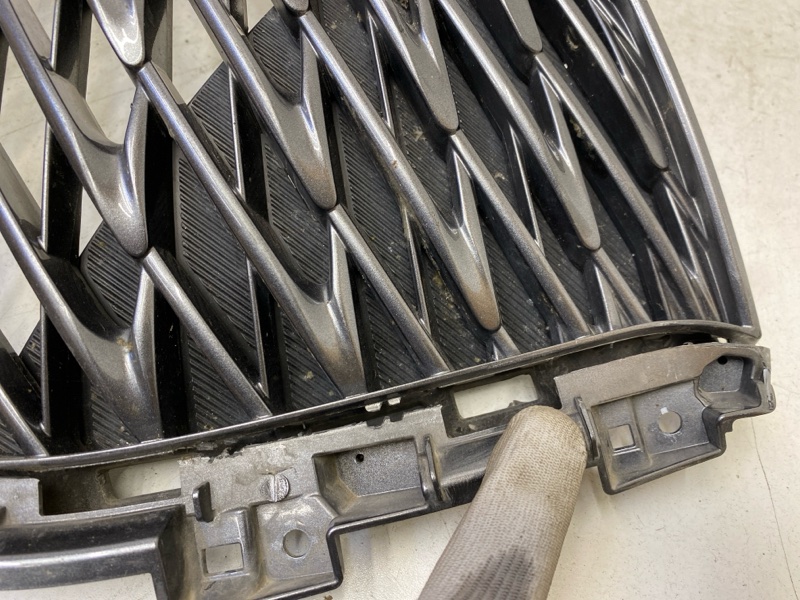 Решетка радиатора