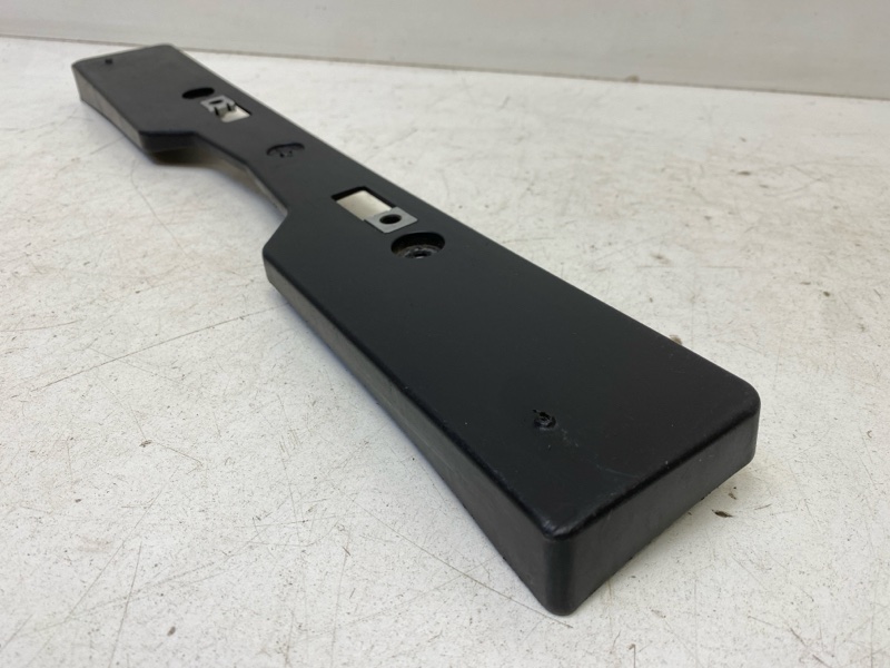 Накладка переднего бампера под номер