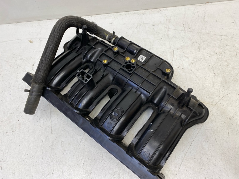 Коллектор впускной