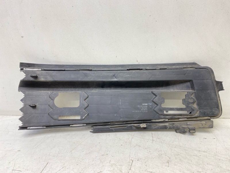 Накладка переднего бампера правая