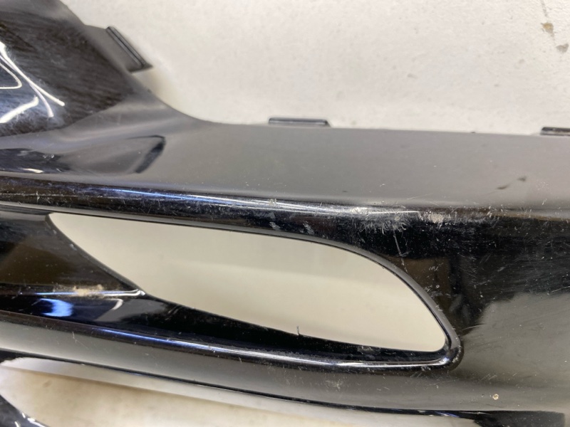 Рамка противотуманной фары правой