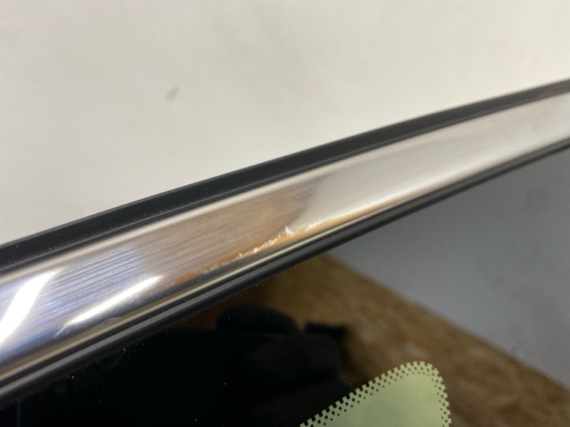 Стекло боковое