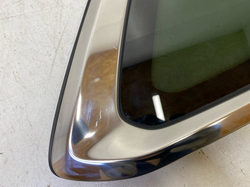 Стекло боковое