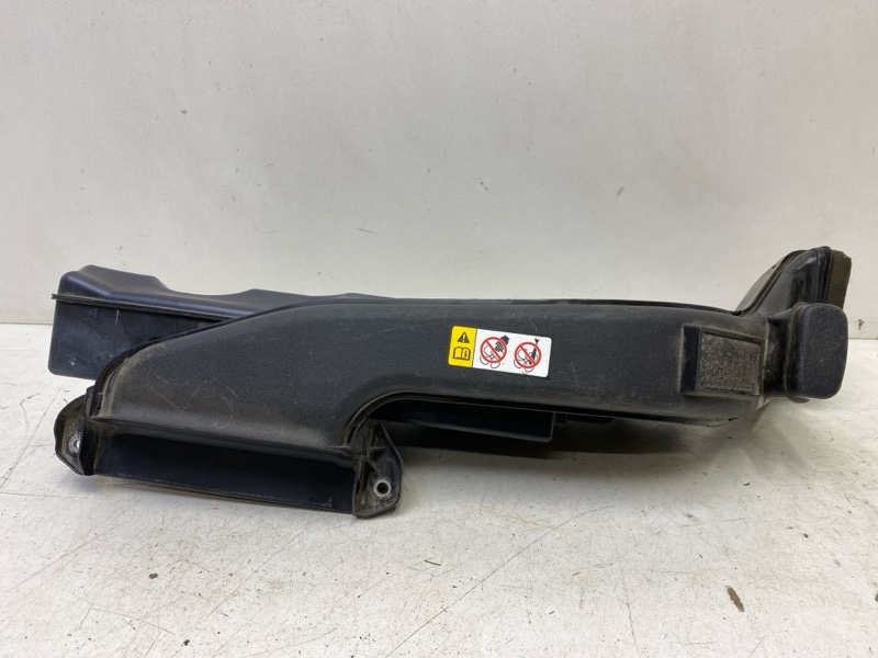 Резонатор воздушного фильтра