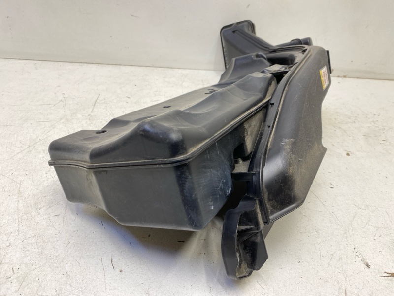 Резонатор воздушного фильтра