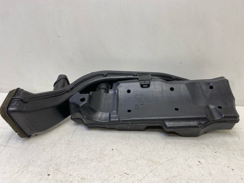 Резонатор воздушного фильтра