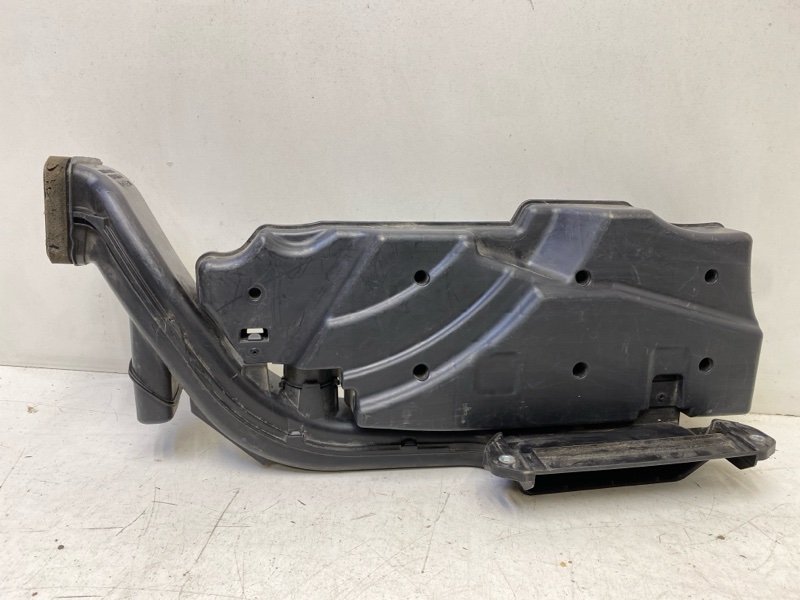 Резонатор воздушного фильтра