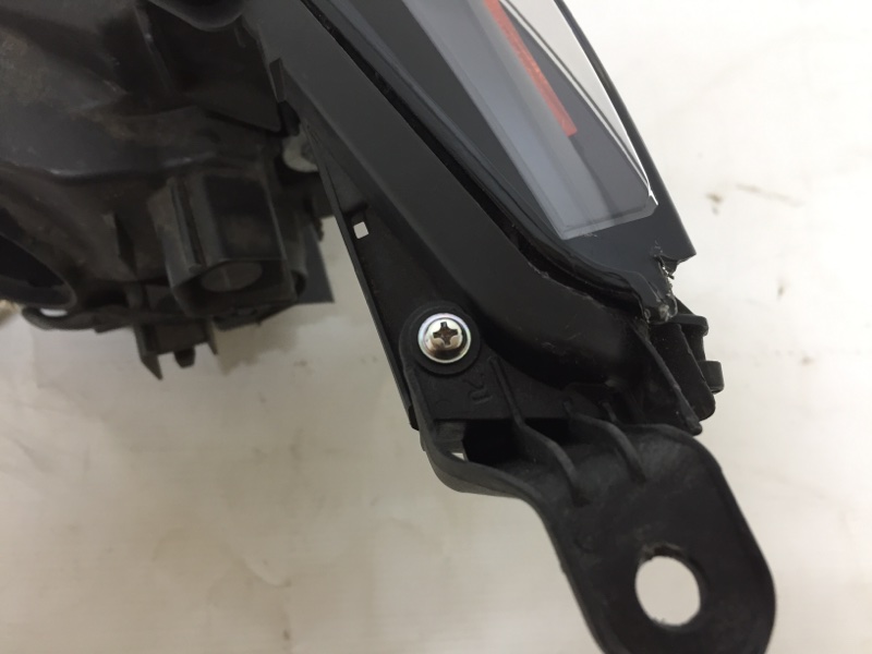 Фара правая