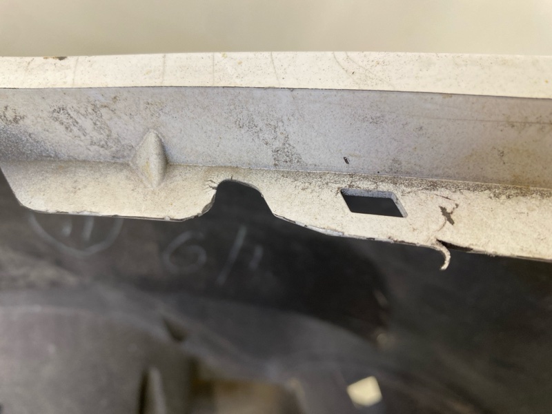 Бампер передний