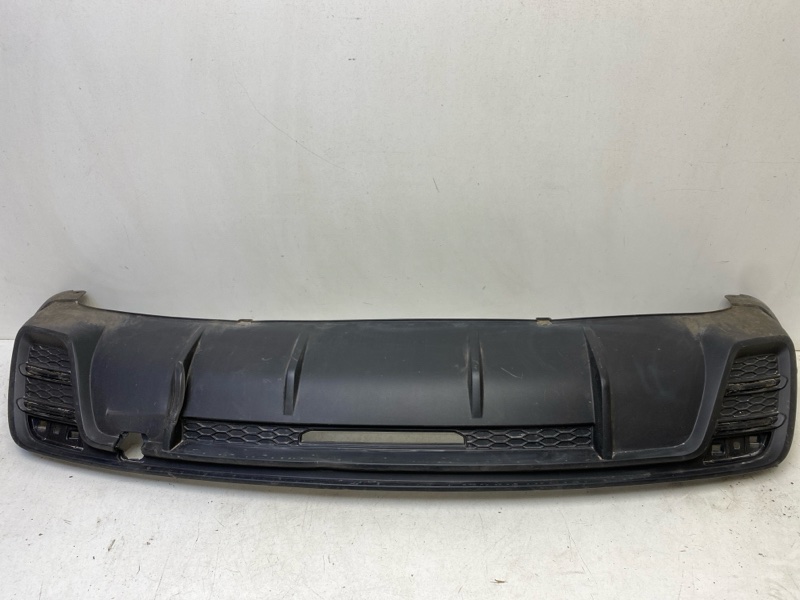 Спойлер заднего бампера