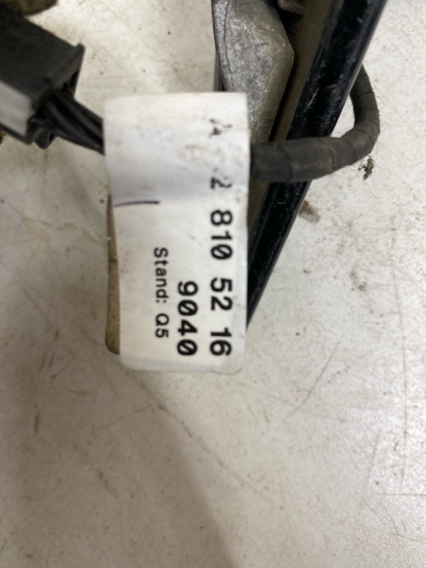 Зеркало правое электрическое