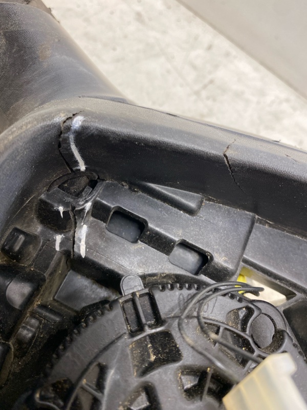 Зеркало правое механическое