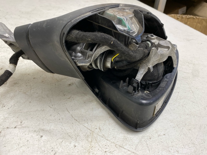 Зеркало правое механическое