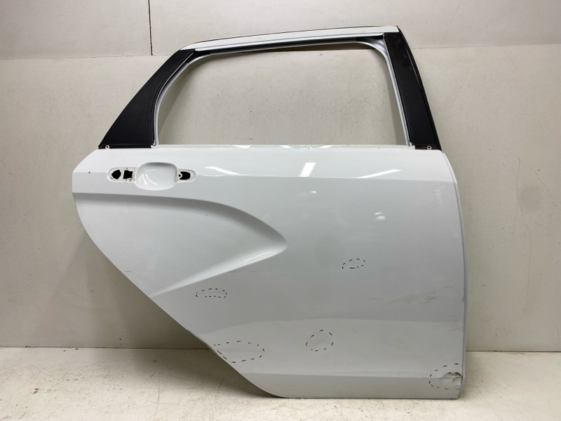 Дверь задняя правая