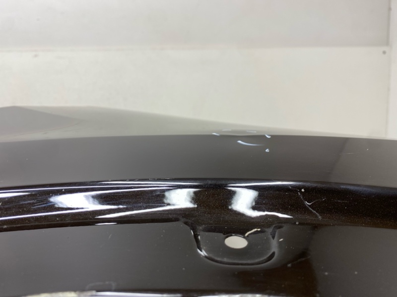 Крыло переднее правое