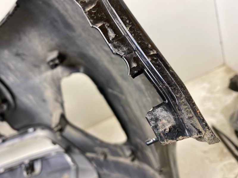 Бампер передний