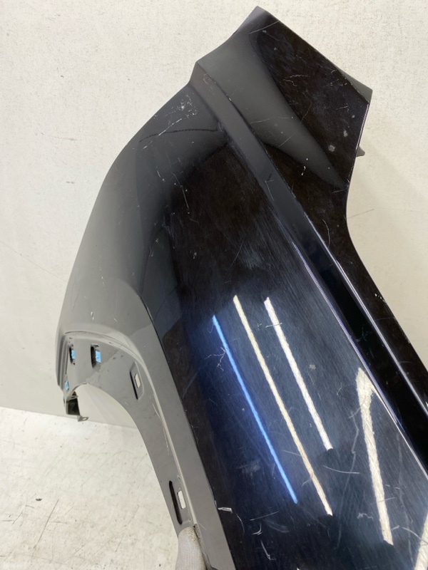 Крыло переднее правое