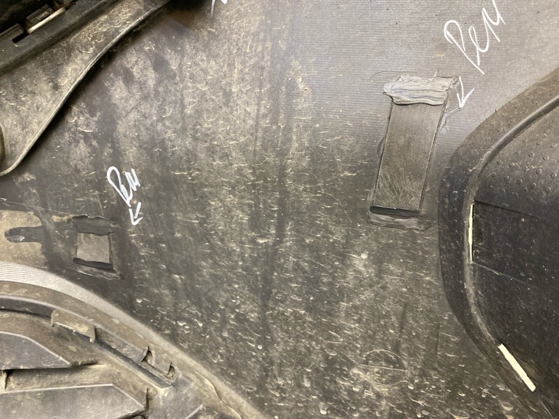 Бампер передний